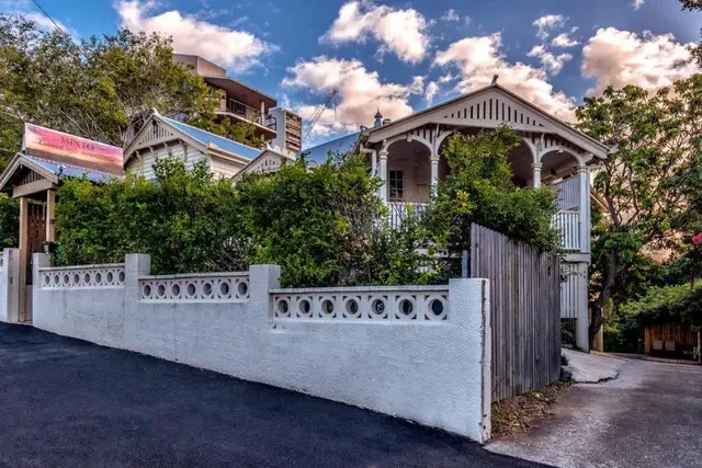 Minto Colonial Accommodation