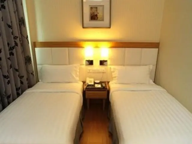 Crown Garden Hotel