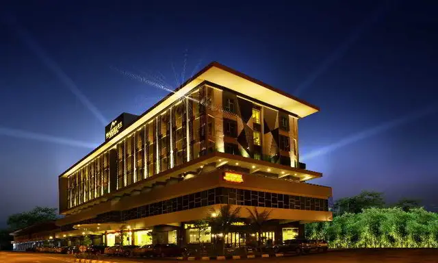 Marvelux Hotel