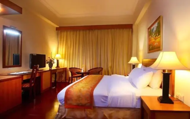 Golden View Hotel