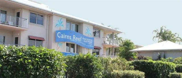 Cairns Reef Apartments & Motel