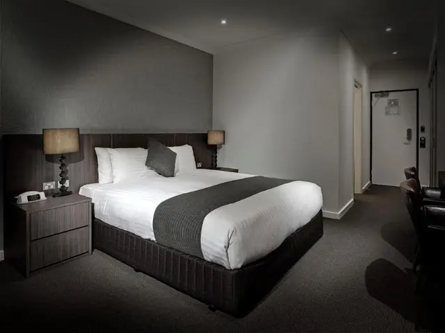 The Lakes Resort