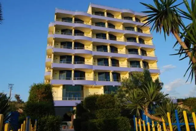Bahamas Hotel