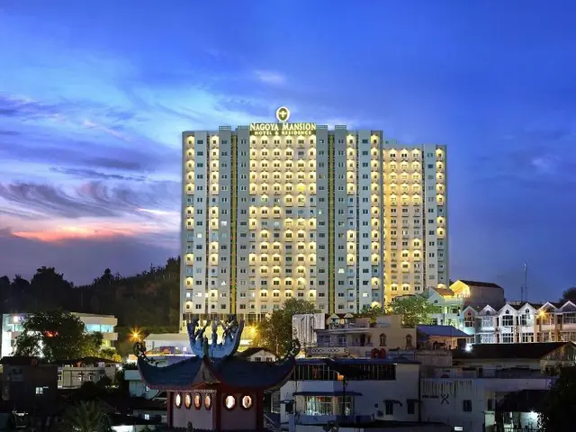 GiiA Hotel Nagoya Batam