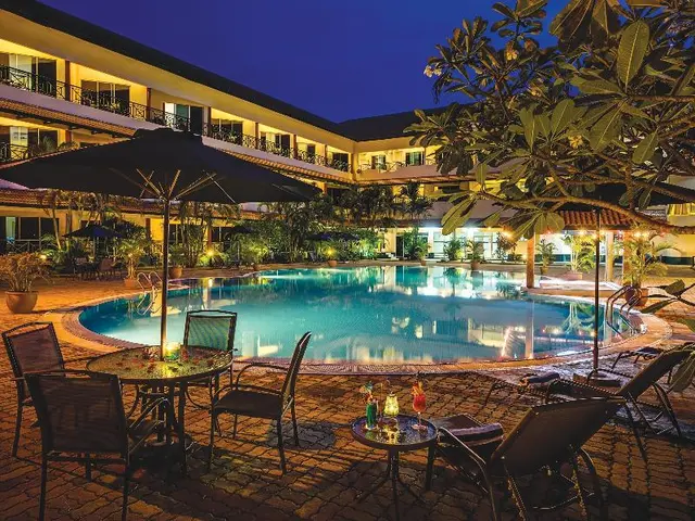 The Qamar Paka Resort
