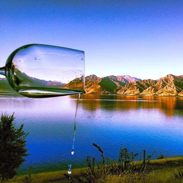 Lake Hawea Hostel