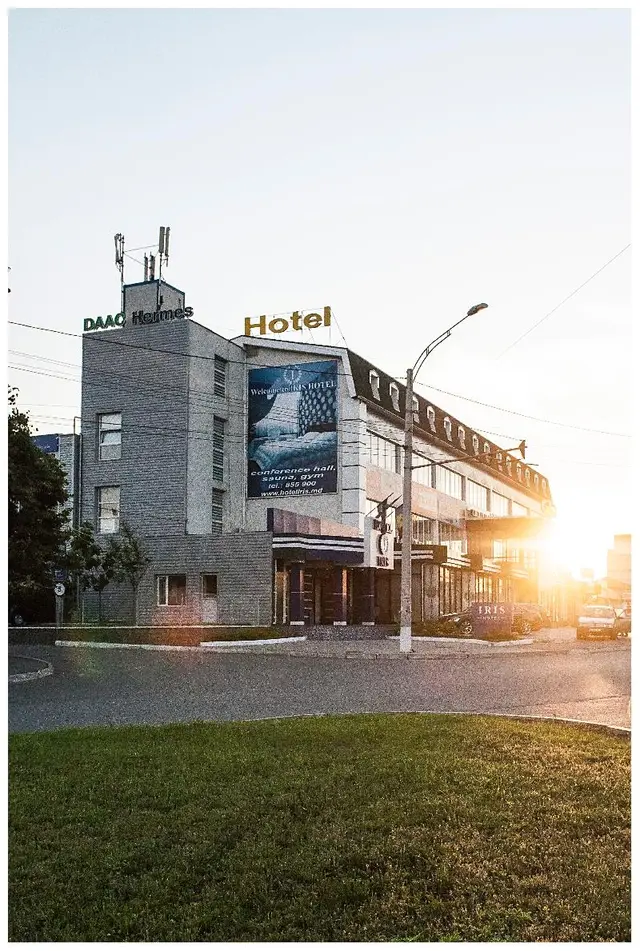 Iris Hotel