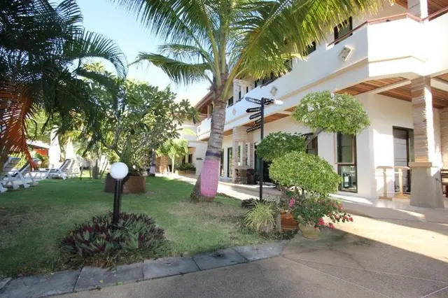 Babylon Pool Villas