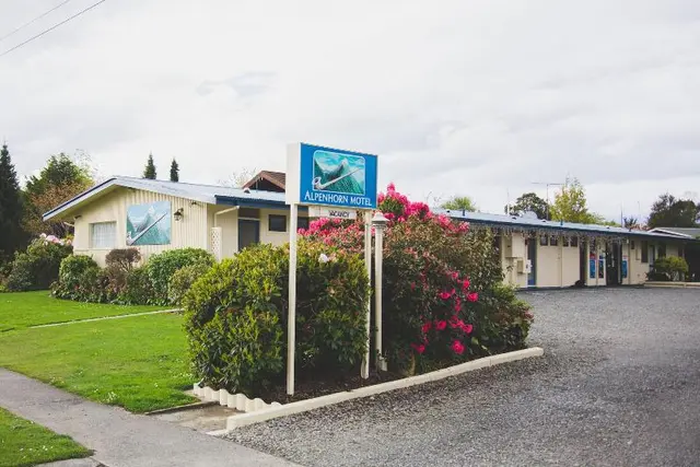 Alpenhorn Motel