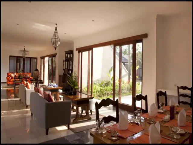 Aviilion Villa Cinta