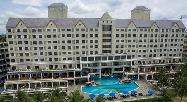 Corus Paradise Resort