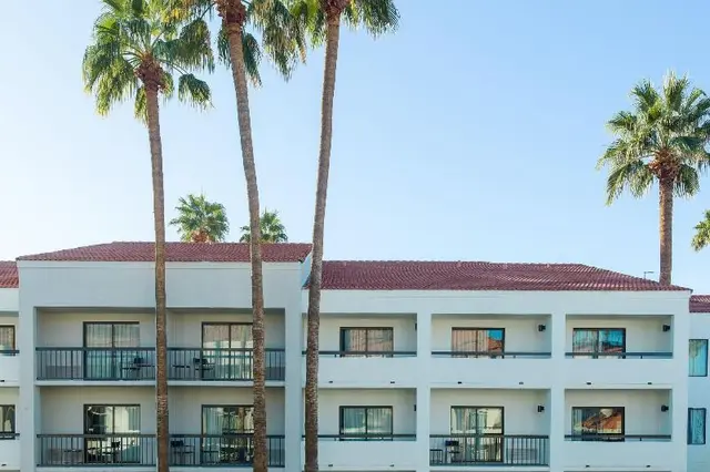 Courtyard Phoenix North