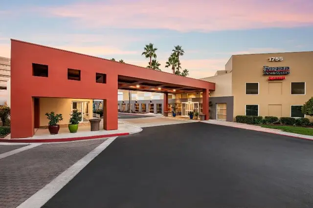 Fairfield Inn & Suites San Jose Airport