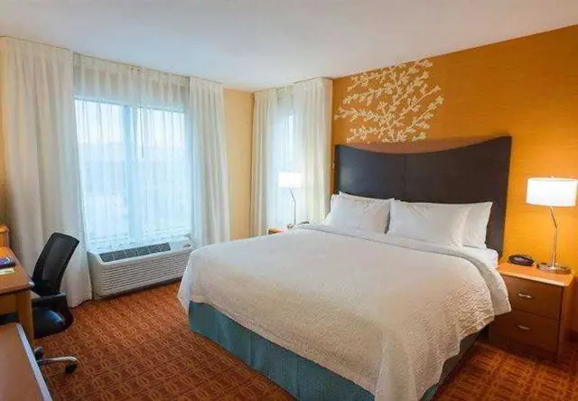 Fairfield Inn & Suites Tulsa Downtown