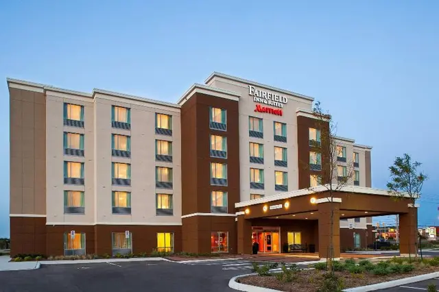 Fairfield Inn & Suites By Marriott Toronto Mississ