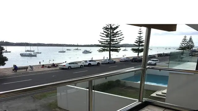 Bucklands Beach Waterfront Motel