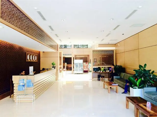 Nhi Phi Hotel Nha Trang
