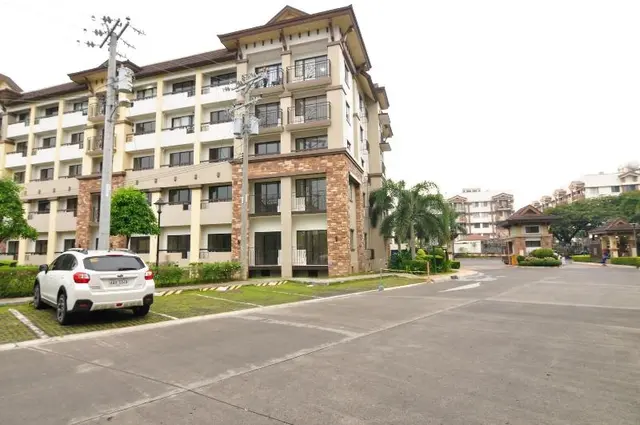 One Oasis Condo Units 122 And 412