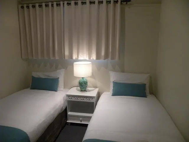 Glen Eden Beach Resort