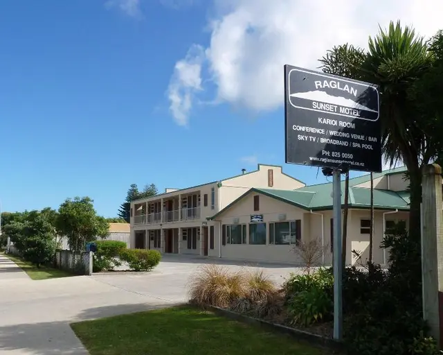 Raglan Sunset Motel