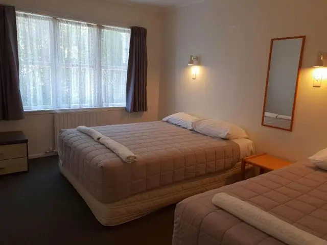 Kowhai & Colonial Motel
