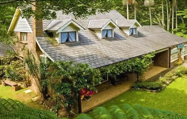 Curtis Cottage