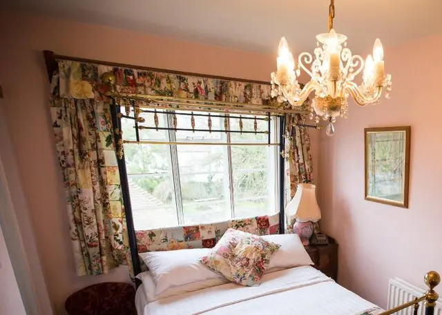 Hundred House Hotel