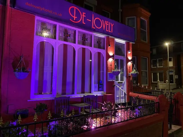 De-Lovely