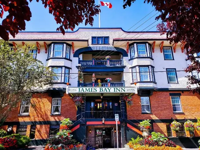 James Bay Hotel & Suites