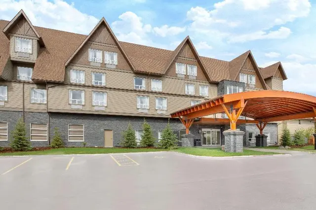 Super 8 Canmore