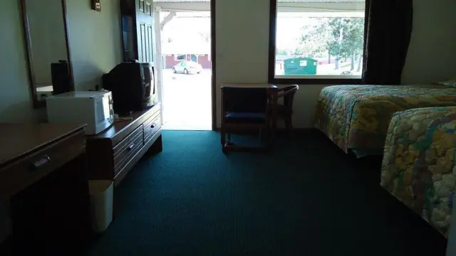 Spinning Wheel Motel