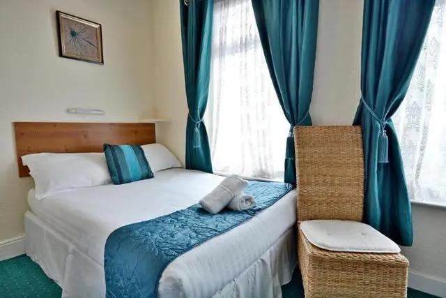 Barrons Hotel - B&B