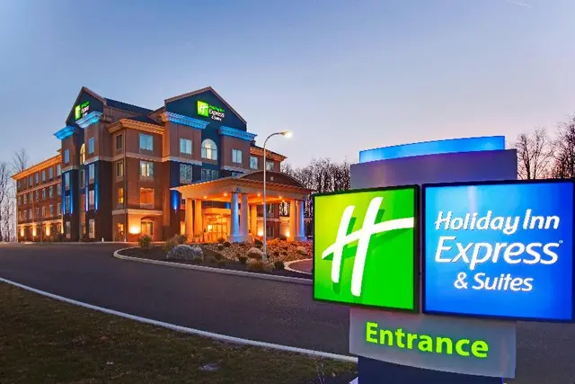 Holiday Inn Express & Suites Hamburg By IHG