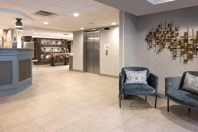 Holiday Inn Express South Burlington - Downtown
