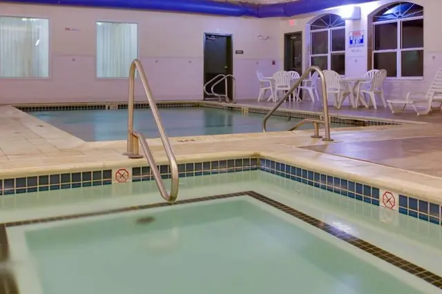 Country Inn & Suites By Radisson Brockton (Boston)