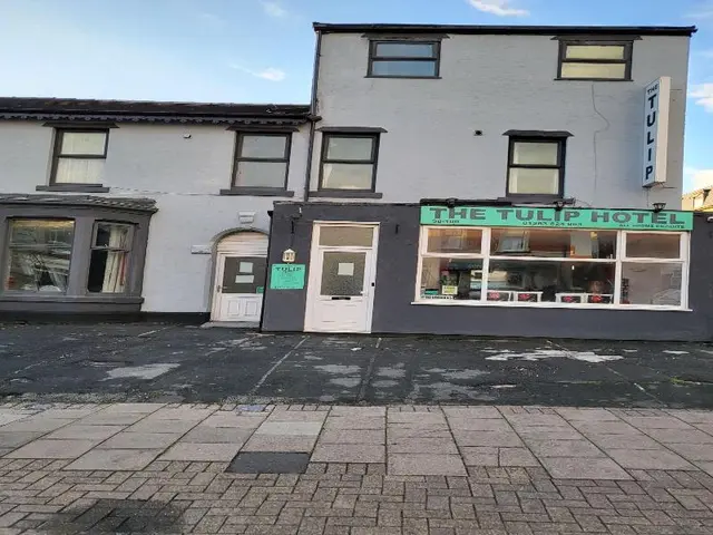 Highbank Hotel