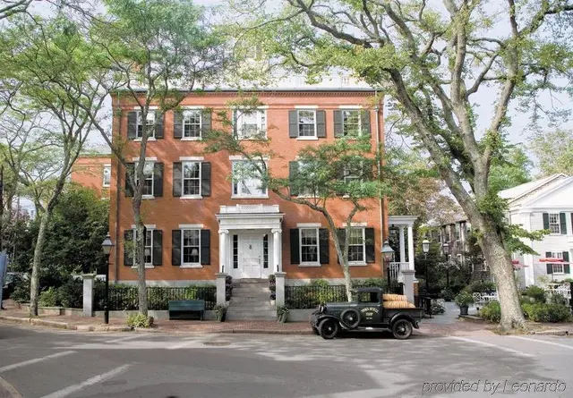 Jarred Coffin House