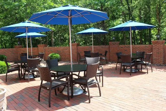 Holiday Inn Express Forest City
