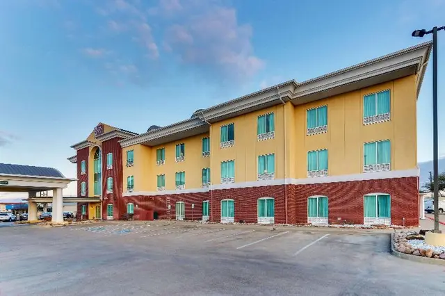 Comfort Inn & Suites Waco TX