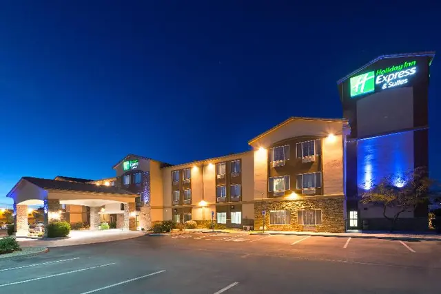 Holiday Inn Express & Suites Casa Grande By IHG