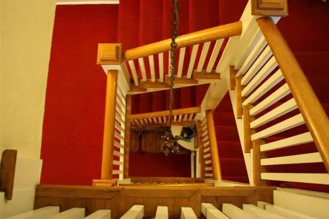 Red Rocker Inn