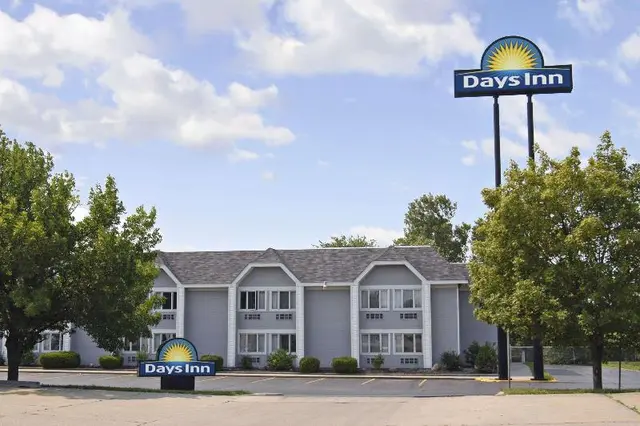 BridgePointe Inn & Suites