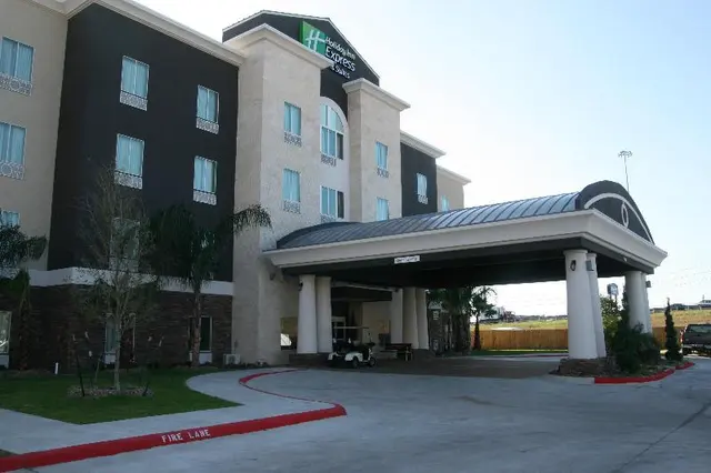 Holiday Inn Express & Suites Corpus Christi North