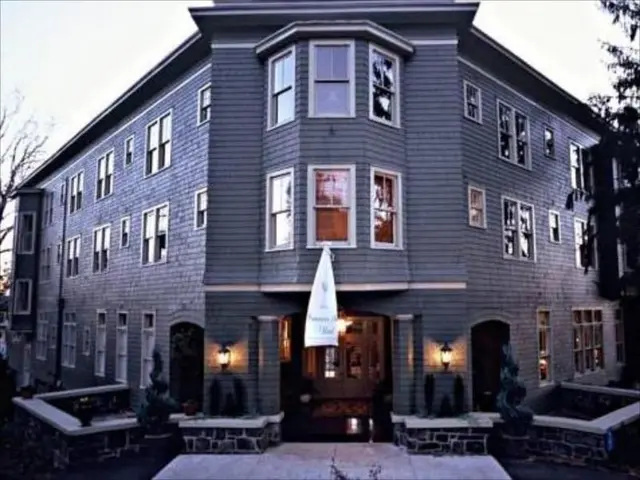 Princess Anne Hotel