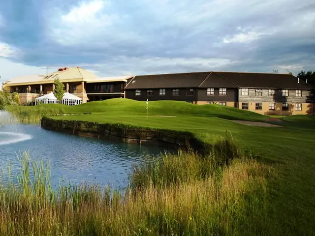 The Essex Golf & Country Club Hotel