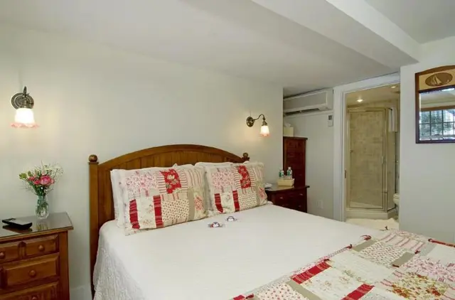Revere Guest House