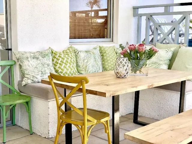 5 Options - Guest House