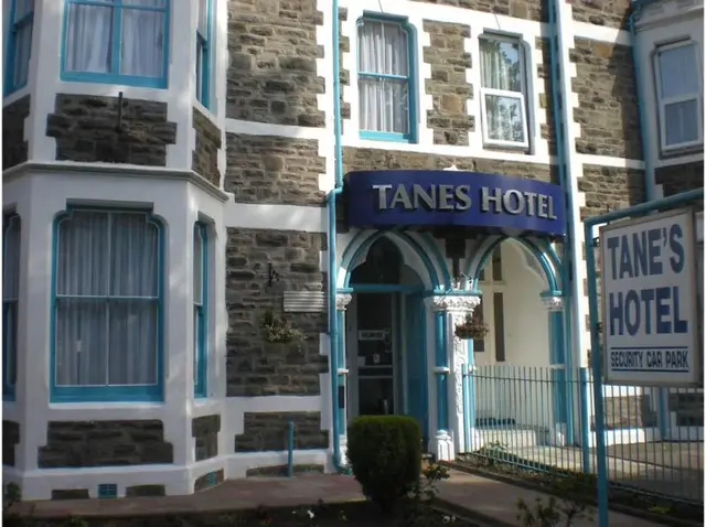 Tanes