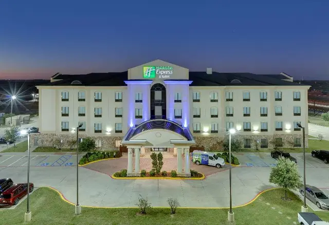 Holiday Inn Express Hotel & Suites Denton-Unt-Twu