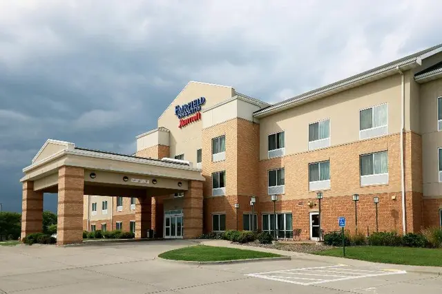 Fairfield Inn & Suites By Marriott Des Moines Airp